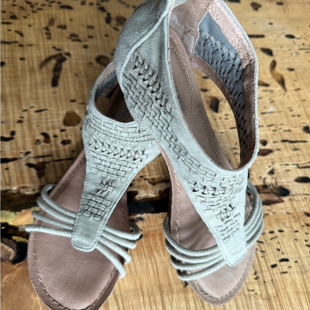 Sandals AdaTacker by me To